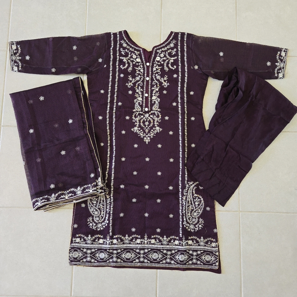 NEW Womens Sz L Large Traditional Indian Pakistani Dark Purple Salwar Kameez